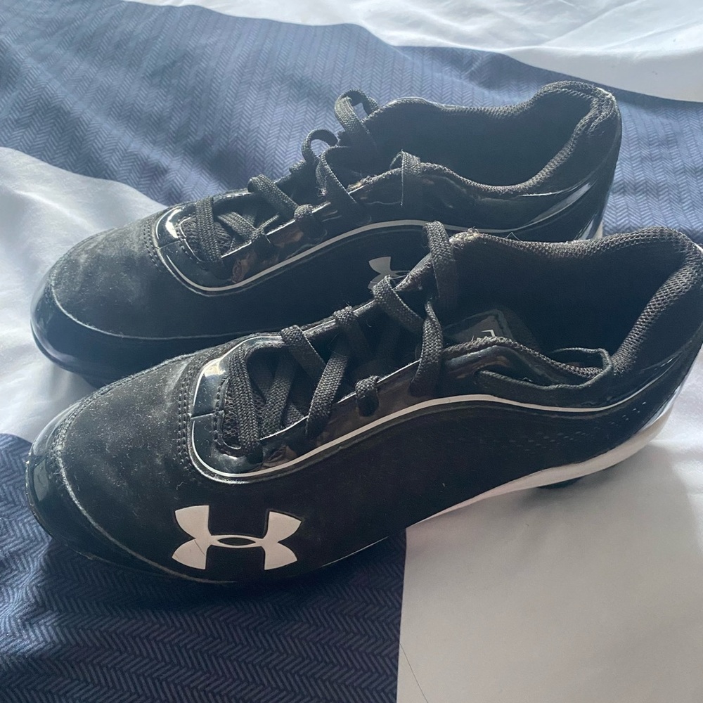 Kids Soccer shoes. Under Armor